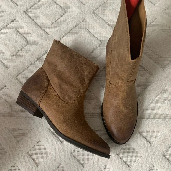 Dolce Vita Marce Boots - Picture 3 of 6